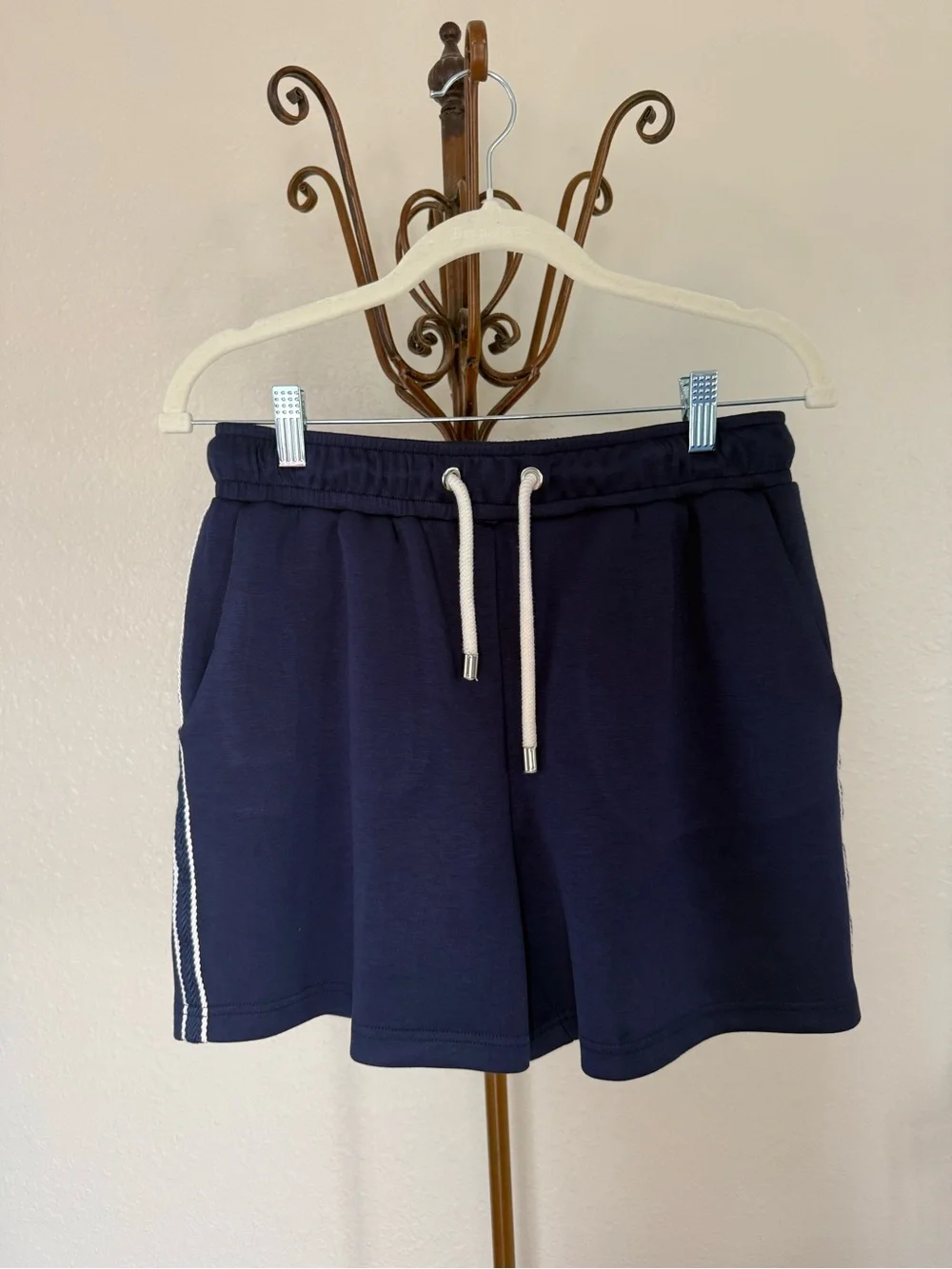 Elie Tahari Navy Athleisure Lounge Set Medium Sweatshirt & Shorts Matching Set
